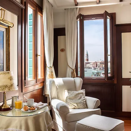 Hotel Bucintoro Venice