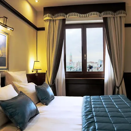 Bucintoro Hotell