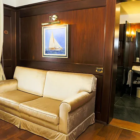 Hotell Bucintoro 4*