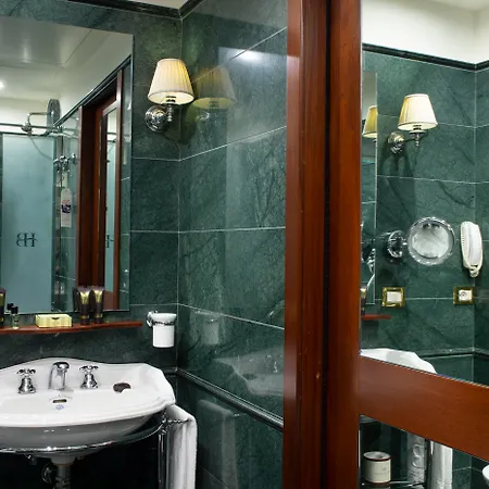 Bucintoro Hotell 4*