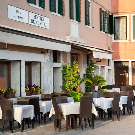 Bucintoro Hotell