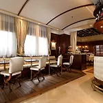 酒店 布奇托罗酒店 4*