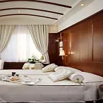 酒店 布奇托罗酒店 4*